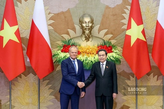 Politburo Member, National Assembly Chairman Tran Thanh Man meets with Polish Prime Minister Donald Tusk. Photo: Hai Nguyen