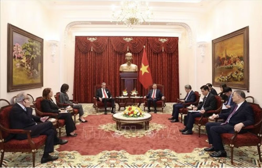 Tổng Bí thư, Chủ tịch nước Tô Lâm tiếp đồng chí Miguel Mejia, Tổng Bí thư Đảng Phong trào Cánh tả Thống nhất (MIU). Ảnh: TTXVN