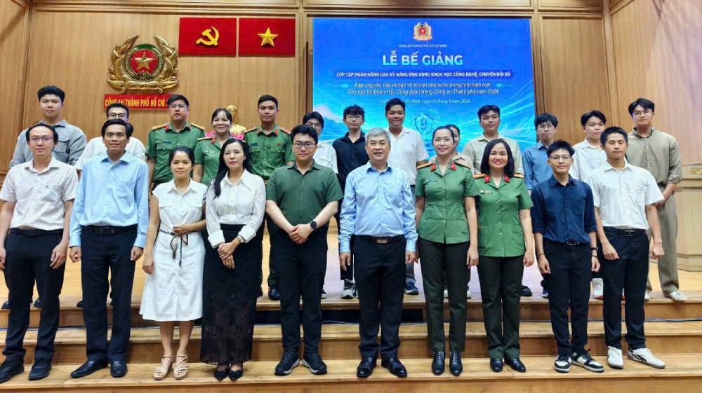 Trade union coordinates digital transformation training for union and association officials
