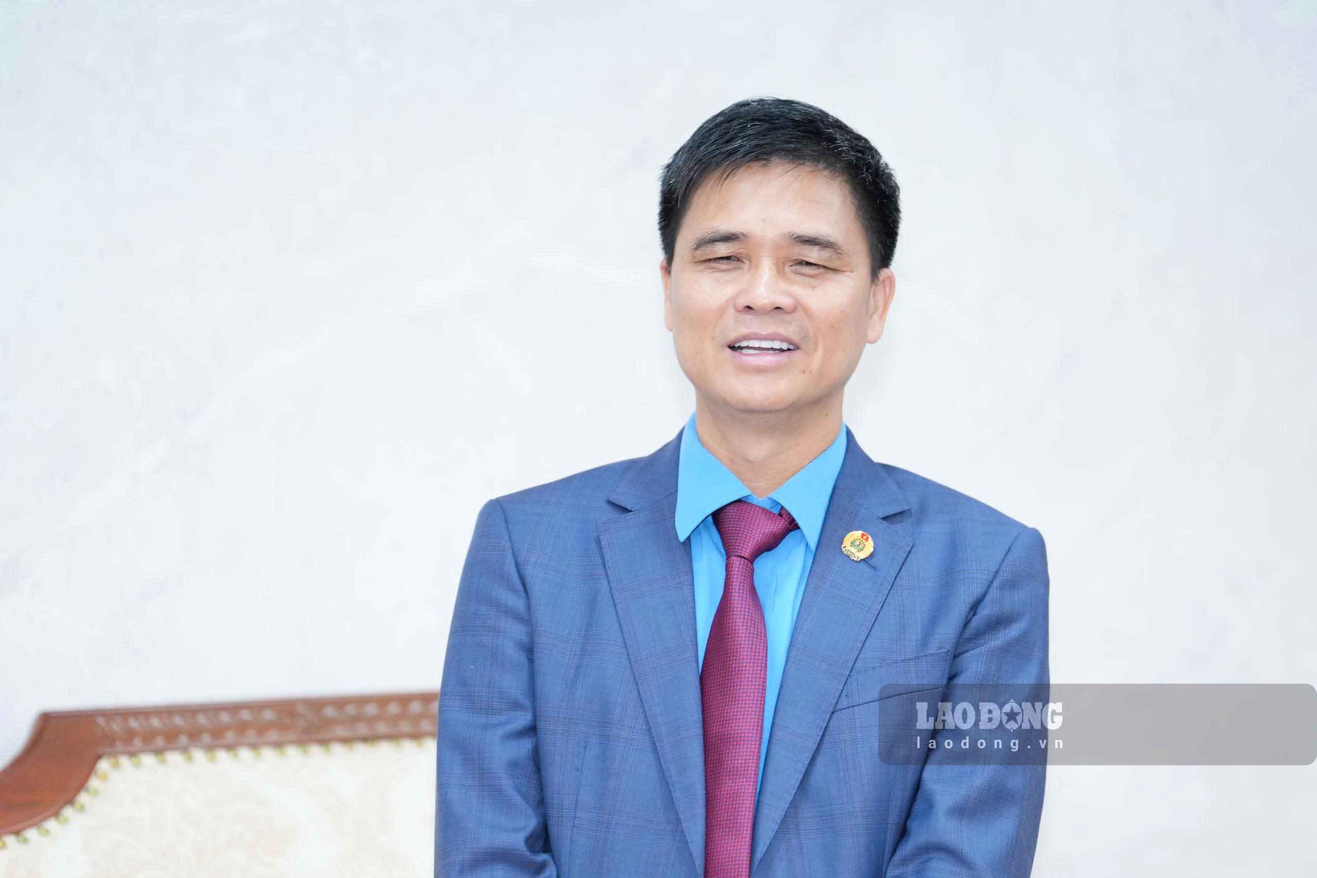 Phó Chủ tịch Thường trực Tổng Liên đoàn Lao động Việt Nam Ngọ Duy Hiểu phát biểu. Ảnh: Hữu Chánh.