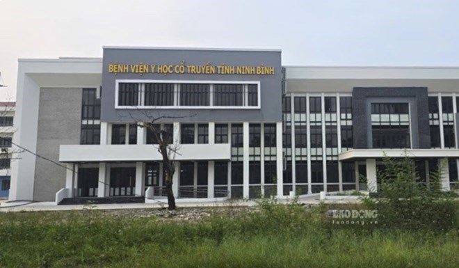 Theo đề án sắp xếp đơn vị sự nghiệp công lập, 3 bệnh viện y học cổ truyền Ninh Bình, Nam Định và Hà Nam sẽ được sắp xếp, hợp nhất thành Bệnh viện Y học cổ truyền tỉnh Ninh Bình, ghi nhận ngày 11.10. Ảnh: Nguyễn Trường