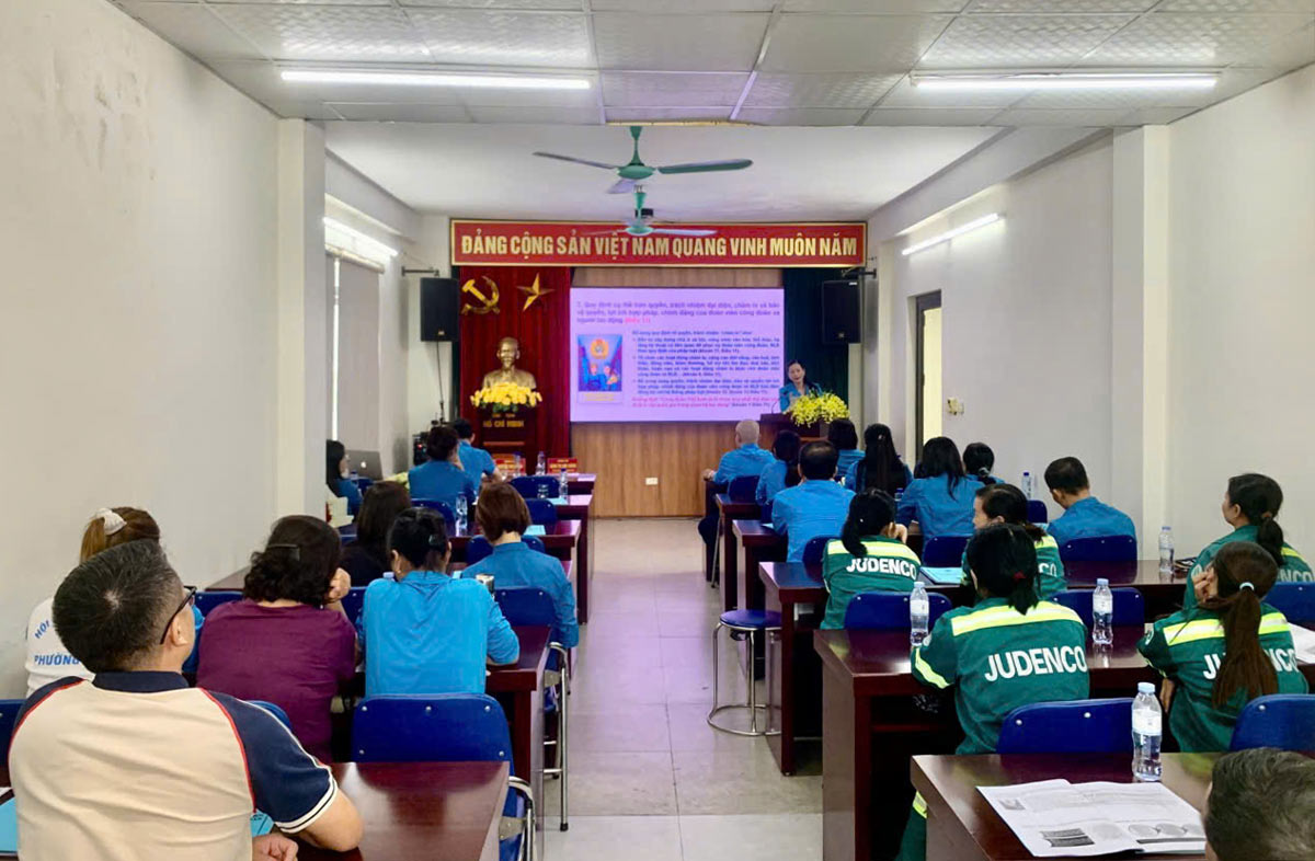 Quang cảnh tuyên truyền tập huấn chủ đề : 