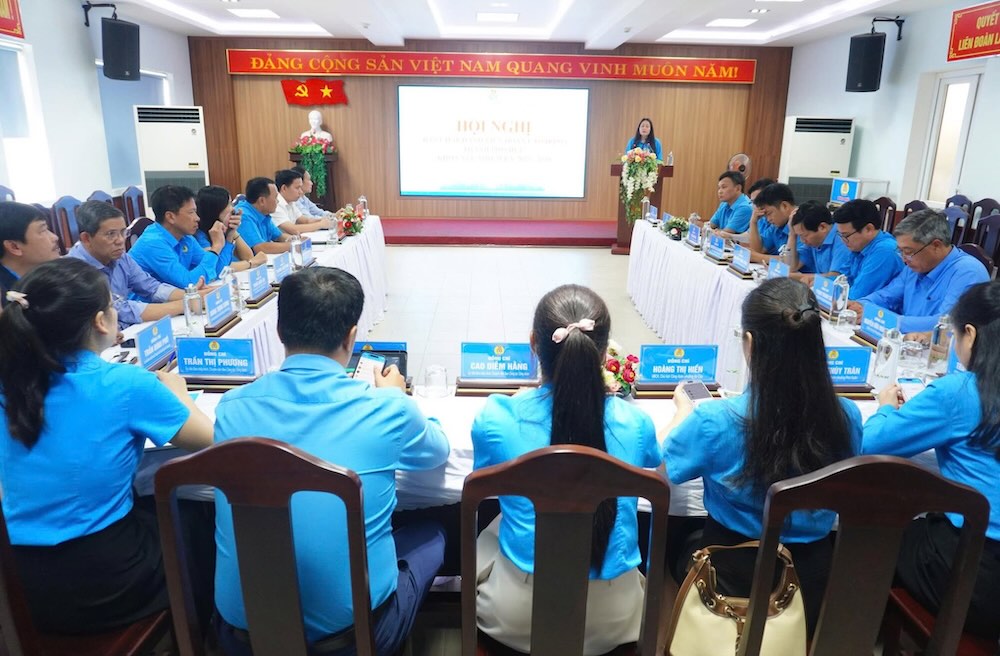 Toàn cảnh Hội nghị Ban Chấp hành LĐLĐ TP Huế chiều 28.10. Ảnh: Công đoàn Huế