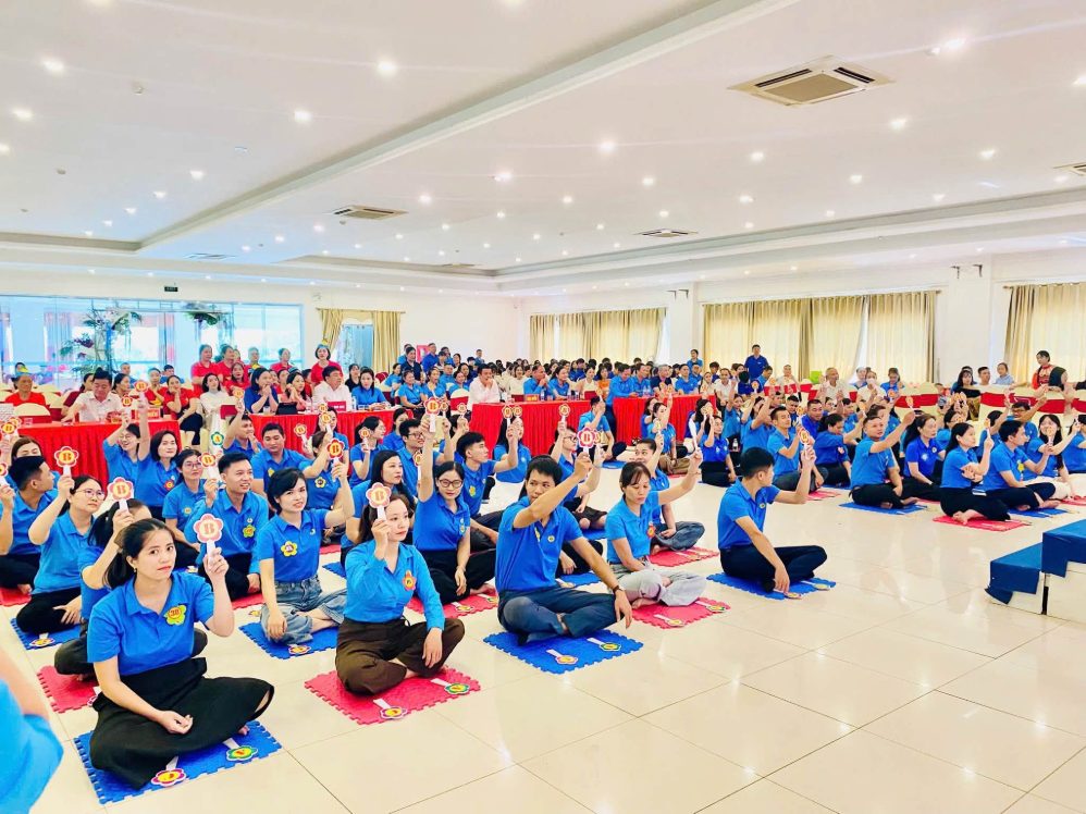 Nghệ An triển khai nhiều hoạt động tư vấn pháp luật cho người lao động