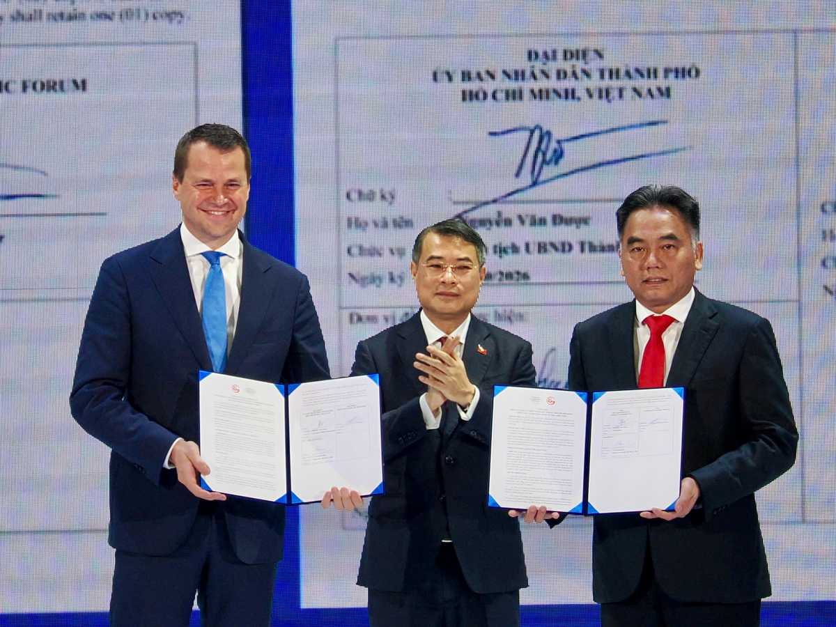 Vietnam define su posición como centro mundial de tecnología digital y energía limpia