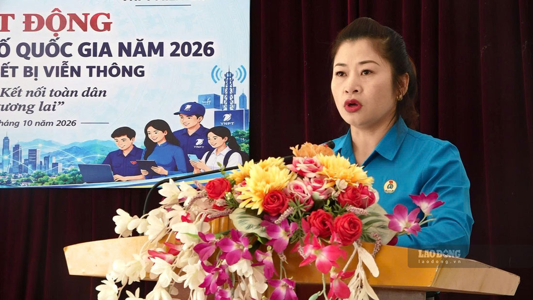 Bà Vương Thị Anh - Chủ tịch Công đoàn phường Nghĩa Lộ