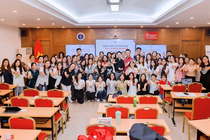 Project "MC Skills Class - Project for the Thalassemia young community" combines training in hosting skills with scholarship fundraising activities. Photo: Character provided