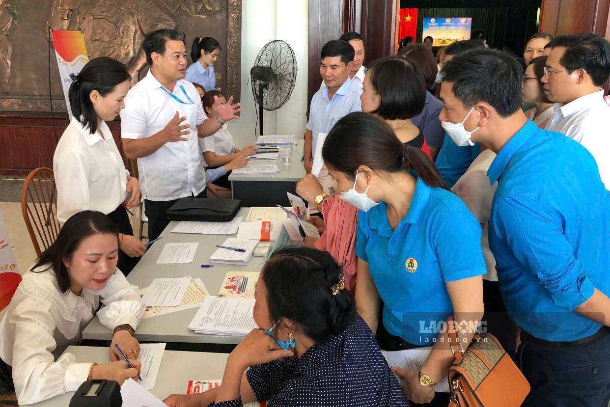 Ninh Bình tìm giải pháp thu hẹp khoảng cách cung - cầu lao động