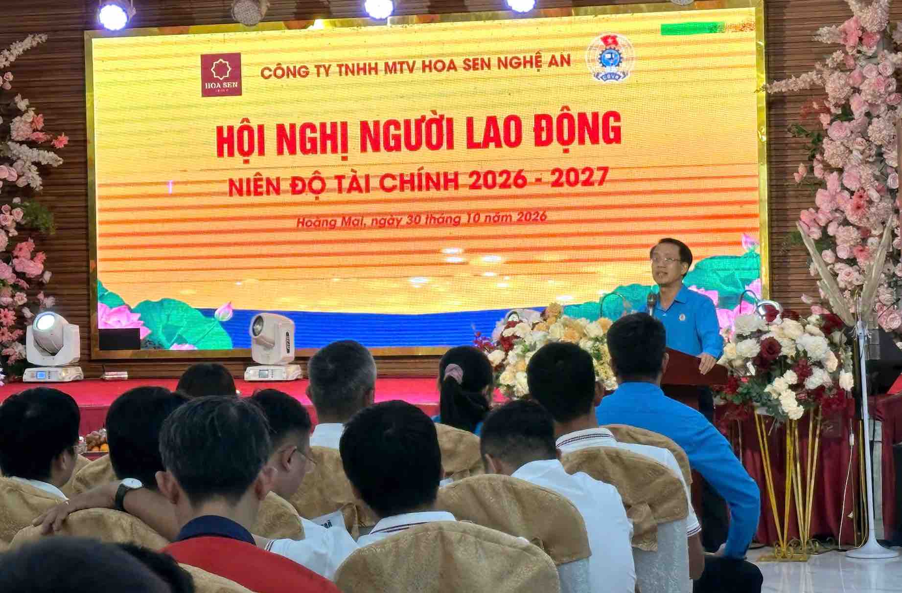 Phát huy vai trò người lao động trong đối thoại tại Công ty Hoa Sen Nghệ An