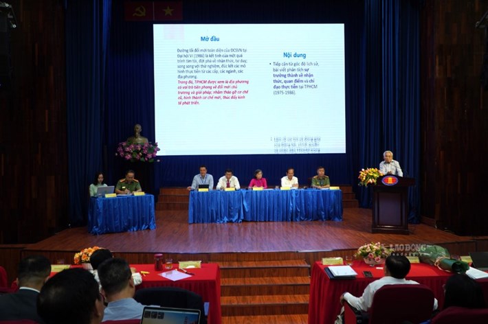 Presidium of the plenary session of the scientific conference "Ho Chi Minh City with the renovation cause (1986-2026) - Theoretical and practical issues". Photo: Chan Phuc