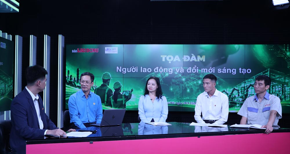Anh Vũ Văn Hưng tại buổi tọa đàm “Người lao động và đổi mới sáng tạo” do Báo Lao Động tổ chức. Ảnh: Hải Nguyễn