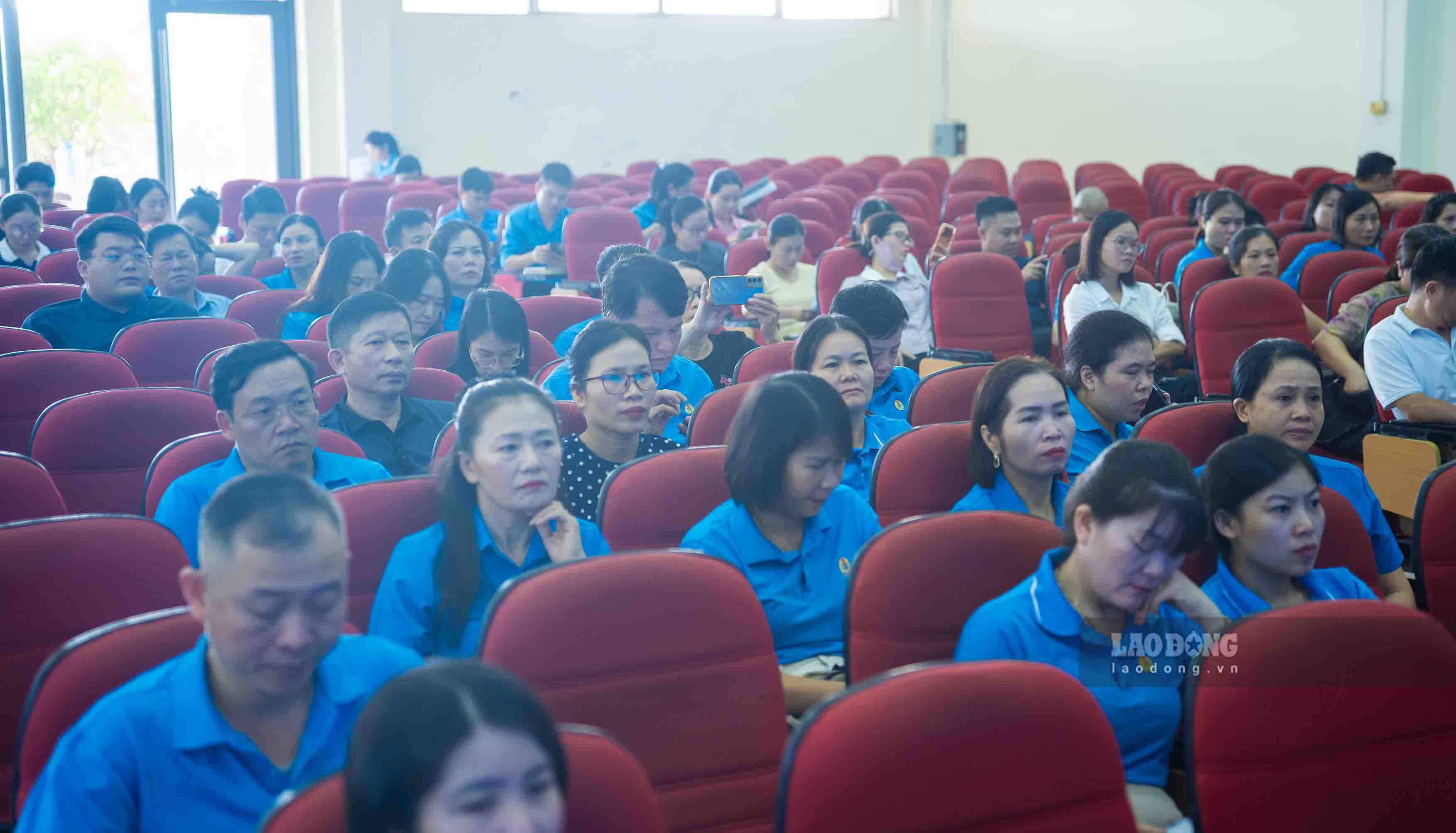 Gần 500 cán bộ công đoàn cơ sở được tập huấn nghiệp vụ tài chính