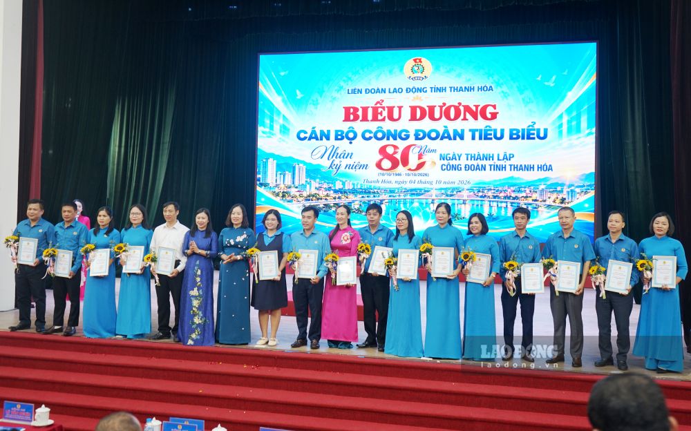 LĐLĐ tỉnh Thanh Hóa tôn vinh, biểu dương 50 cán bộ công đoàn tiêu biểu năm 2026. Ảnh: Quách Du (chụp ngày 4.10.2026)