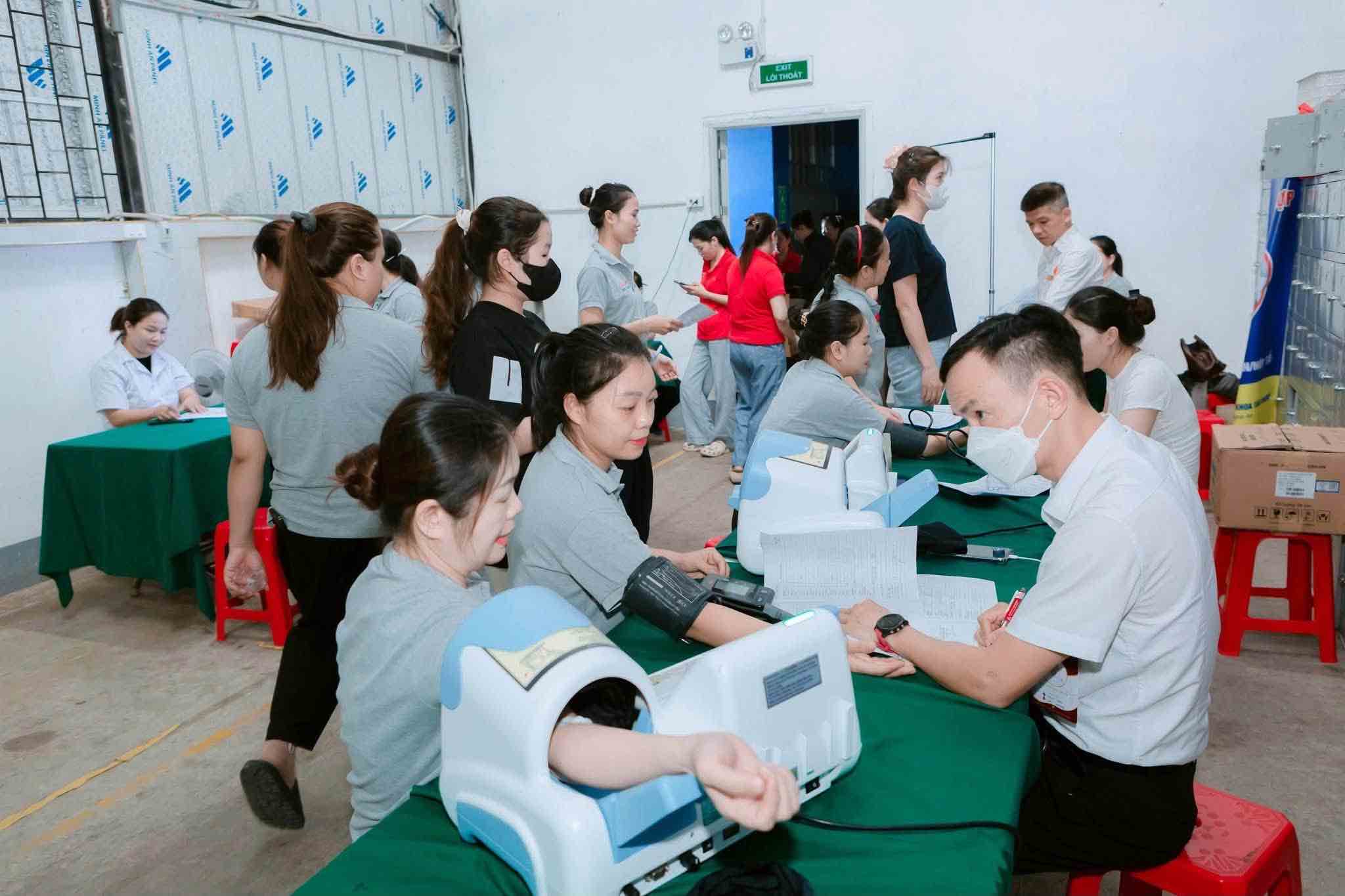 Khám sức khỏe định kỳ cho người lao động Công ty TNHH Hana Leaders