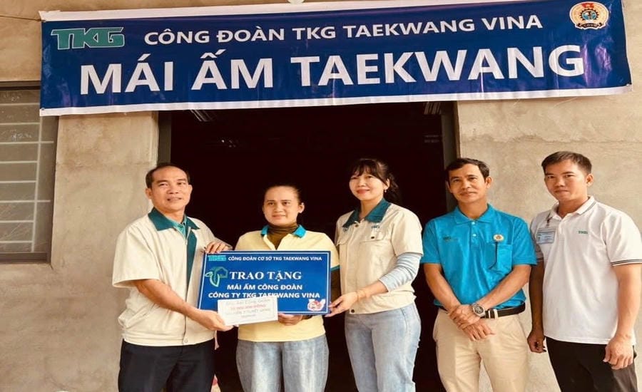 Gia đình công nhân được vun đắp từ những điều bình dị