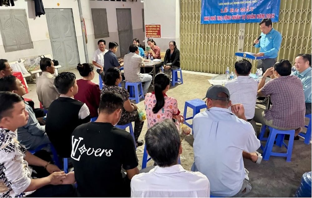Buổi sinh hoạt ở khu nhà trọ công nhân do LĐLĐ tỉnh Đồng Tháp tổ chức. Ảnh: LĐLĐ tỉnh Đồng Tháp