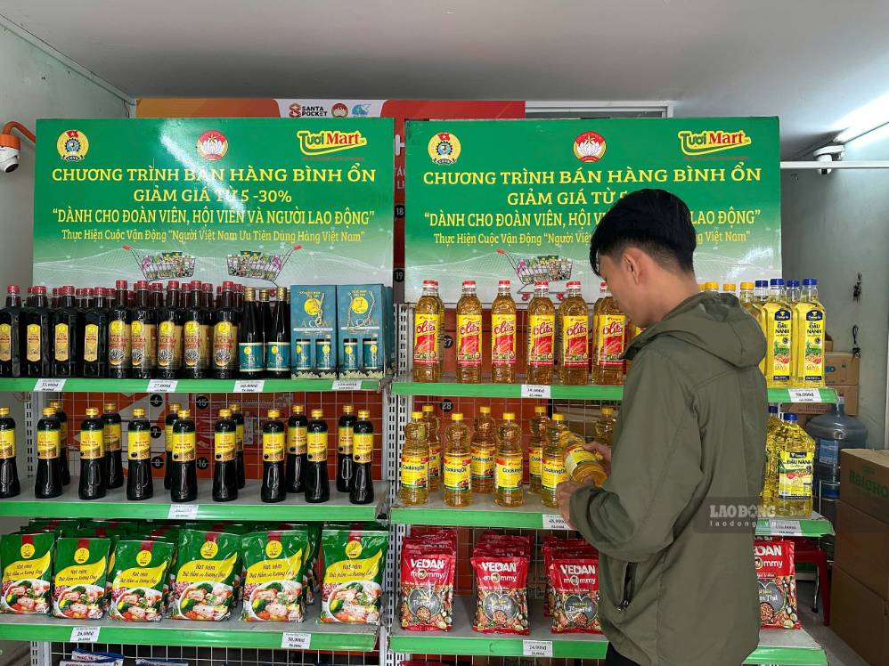 Các sản phẩm được ưu đãi từ 10-30%. Ảnh: Minh Tâm (chụp ngày 6.10)