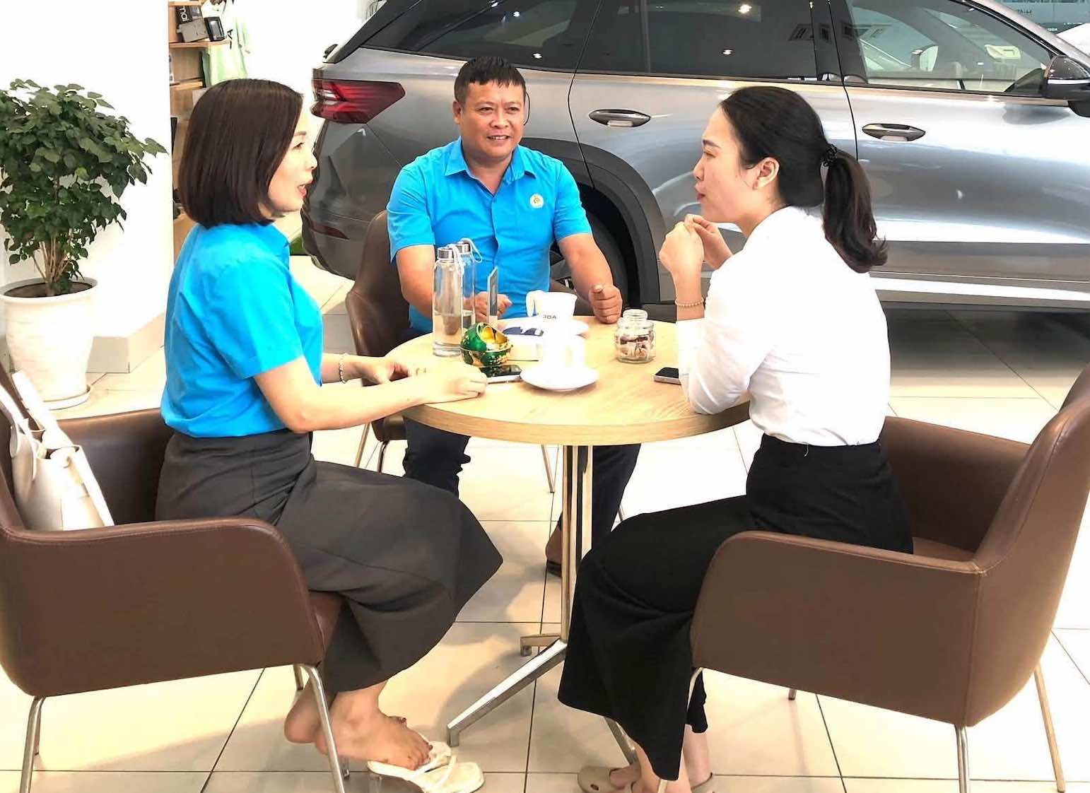Công đoàn phường Vinh Phú đến doanh nghiệp vận động thành lập công đoàn cơ sở