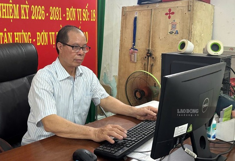 Đối với BHYT, người hoạt động không chuyên trách ở cấp xã thuộc nhóm đối tượng do NLĐ và NSDLĐ cùng đóng. Ảnh: Minh Tâm
