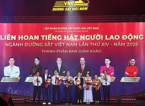 Hơn 300 người lao động tham gia liên hoan tiếng hát ngành đường sắt