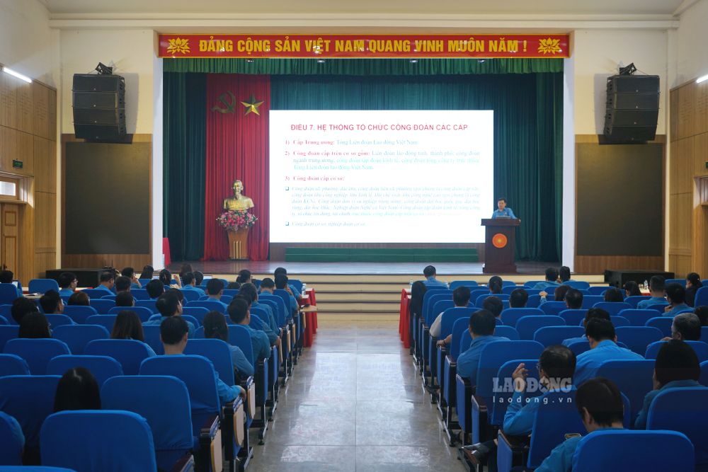 Hơn 70 cán bộ công đoàn 3 tỉnh tham gia tập huấn tại Thanh Hóa