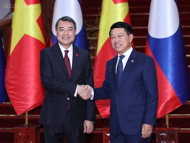 Ủy viên Bộ Chính trị, Thủ tướng Chính phủ Lê Minh Hưng và Thủ tướng Chính phủ Lào Saleumxay Kommasith. Ảnh: chinhphu.vn