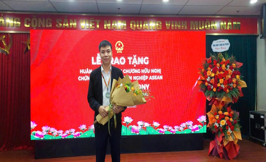 Những bông hoa chuyển đổi số