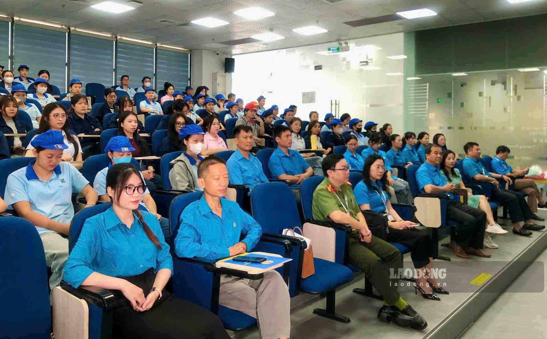 Ninh Bình trang bị kỹ năng bảo vệ sức khỏe, an toàn mạng cho đoàn viên, người lao động