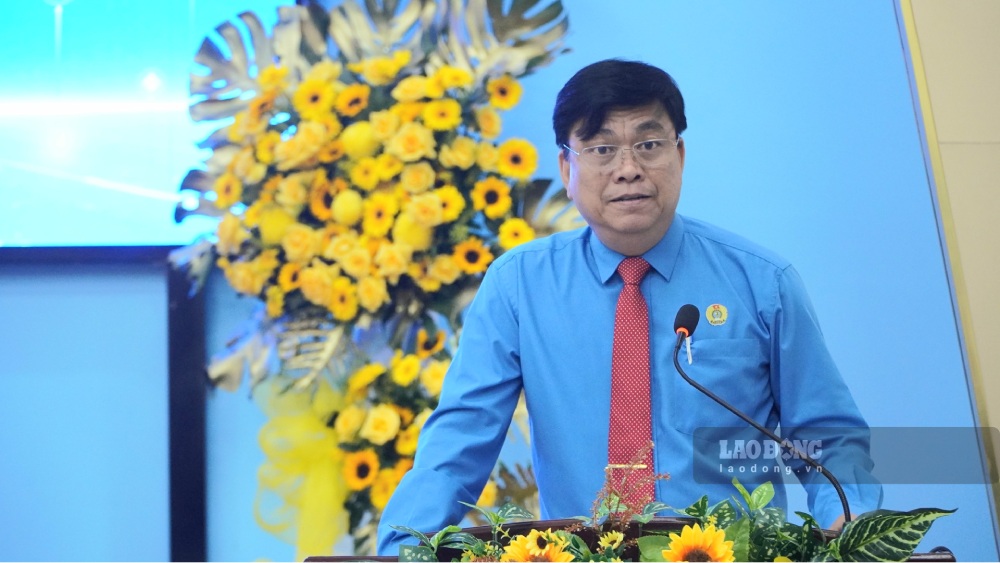 Chủ tịch LĐLĐ tỉnh An Giang Đỗ Trần Thịnh phát biểu tại buổi lễ. Ảnh: Nguyên Anh