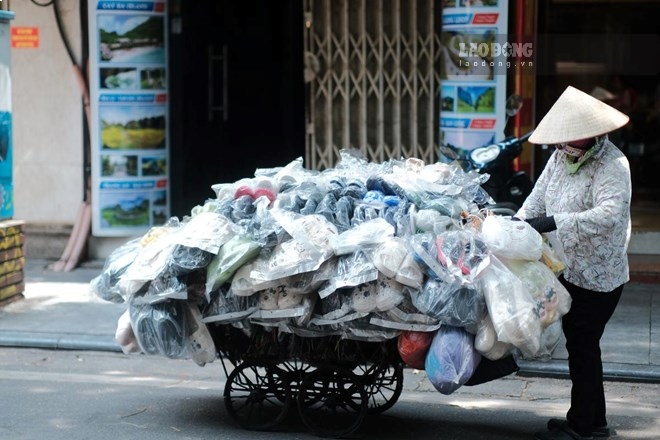 Tạo điểm tựa an sinh cho hàng triệu lao động phi chính thức khi mất việc