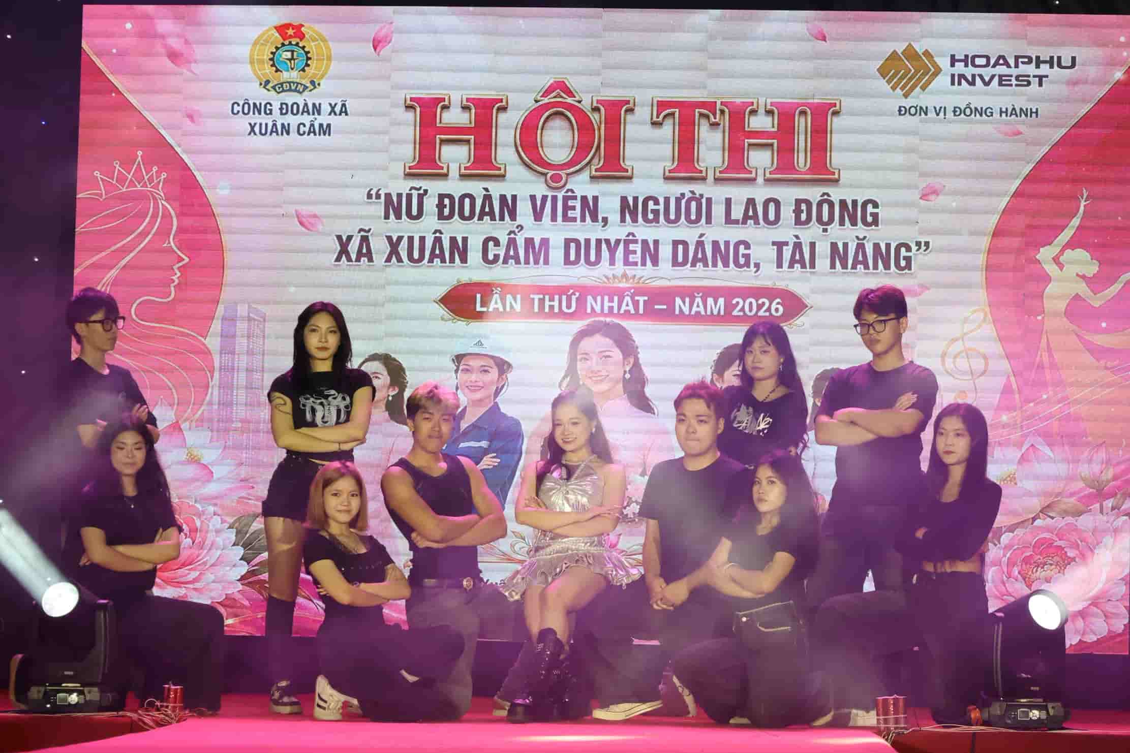 Tiết mục tại Hội thi “Nữ đoàn viên, người lao động xã Xuân Cẩm duyên dáng, tài năng”. Ảnh: Quyết Chiến.