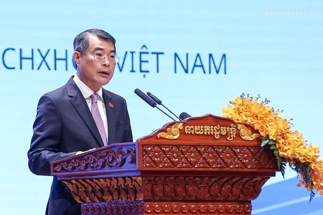 Ủy viên Bộ Chính trị, Thủ tướng Chính phủ Lê Minh Hưng phát biểu tại Diễn đàn Doanh nghiệp Việt Nam - Campuchia 2026. Ảnh: chinhphu.vn