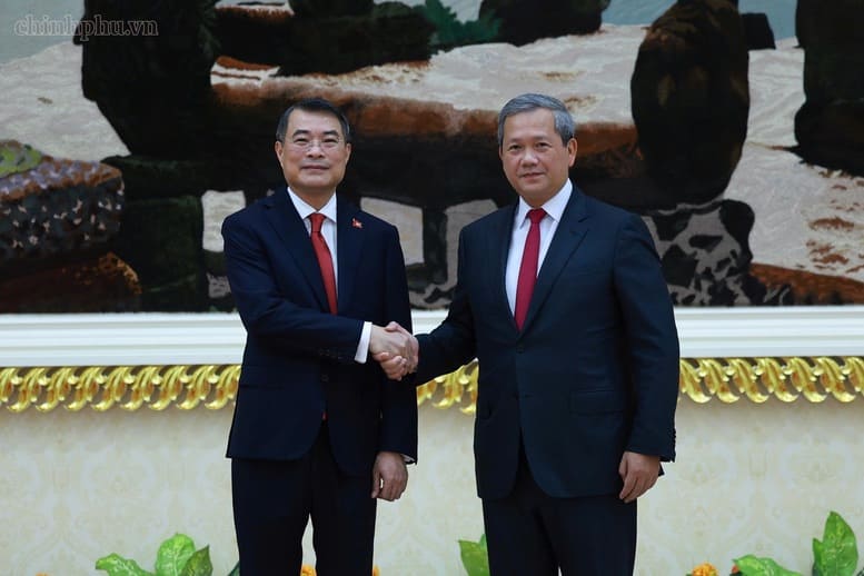 Ủy viên Bộ Chính trị, Thủ tướng Chính phủ Lê Minh Hưng và Thủ tướng Campuchia Hun Manet. Ảnh: chinhphu.vn