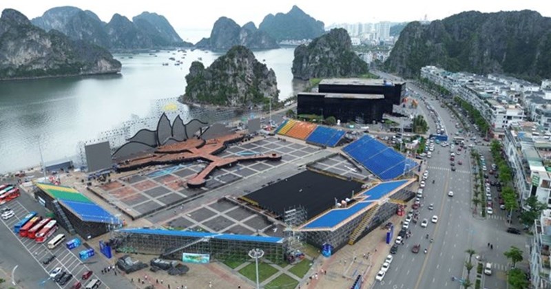 Quang Ninh's largest concert opens Ha Long Carnival 2026, starting on ...