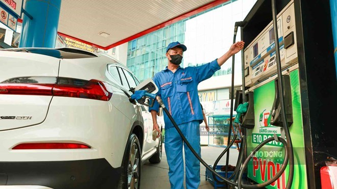 Gasoline prices may simultaneously decrease in the price adjustment period next week. Photo: Hai Nguyen