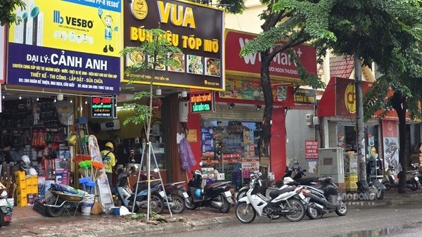 Small alleys are still a bottleneck for urban order in Hanoi. Photo: Minh Hanh