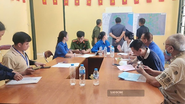 Phường Xuân Đỉnh (Hà Nội) đẩy nhanh chuẩn hóa các thửa đất trước ngày 30.8. Ảnh: Minh Hạnh