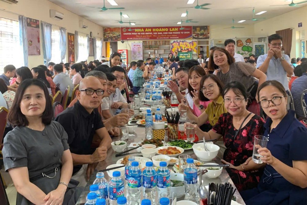 100% of trade unions directly under the Vietnam Education Union deploy women's work