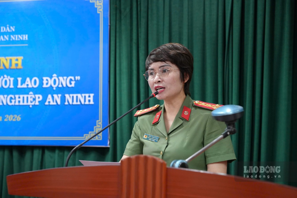 Đại tá Công Thanh Thảo yêu cầu lắng nghe đoàn viên phải trở thành hoạt động thường xuyên tại công đoàn cơ sở. Ảnh: Quỳnh Chi