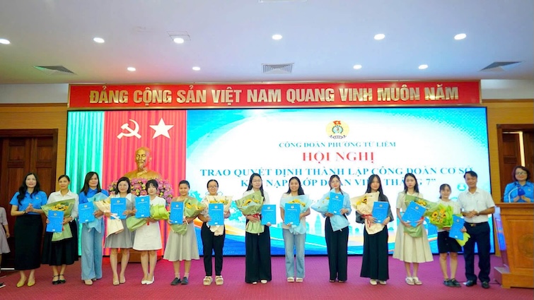 Tu Liem Ward Trade Union establishes 28 grassroots trade unions