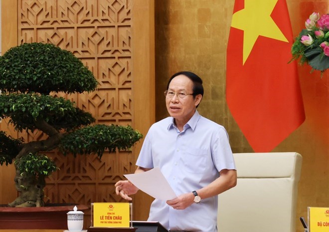 Member of the Party Central Committee, Deputy Prime Minister Le Tien Chau directs the organization of the 2026 High School Graduation Exam in Tuyen Quang province. Photo: VGP