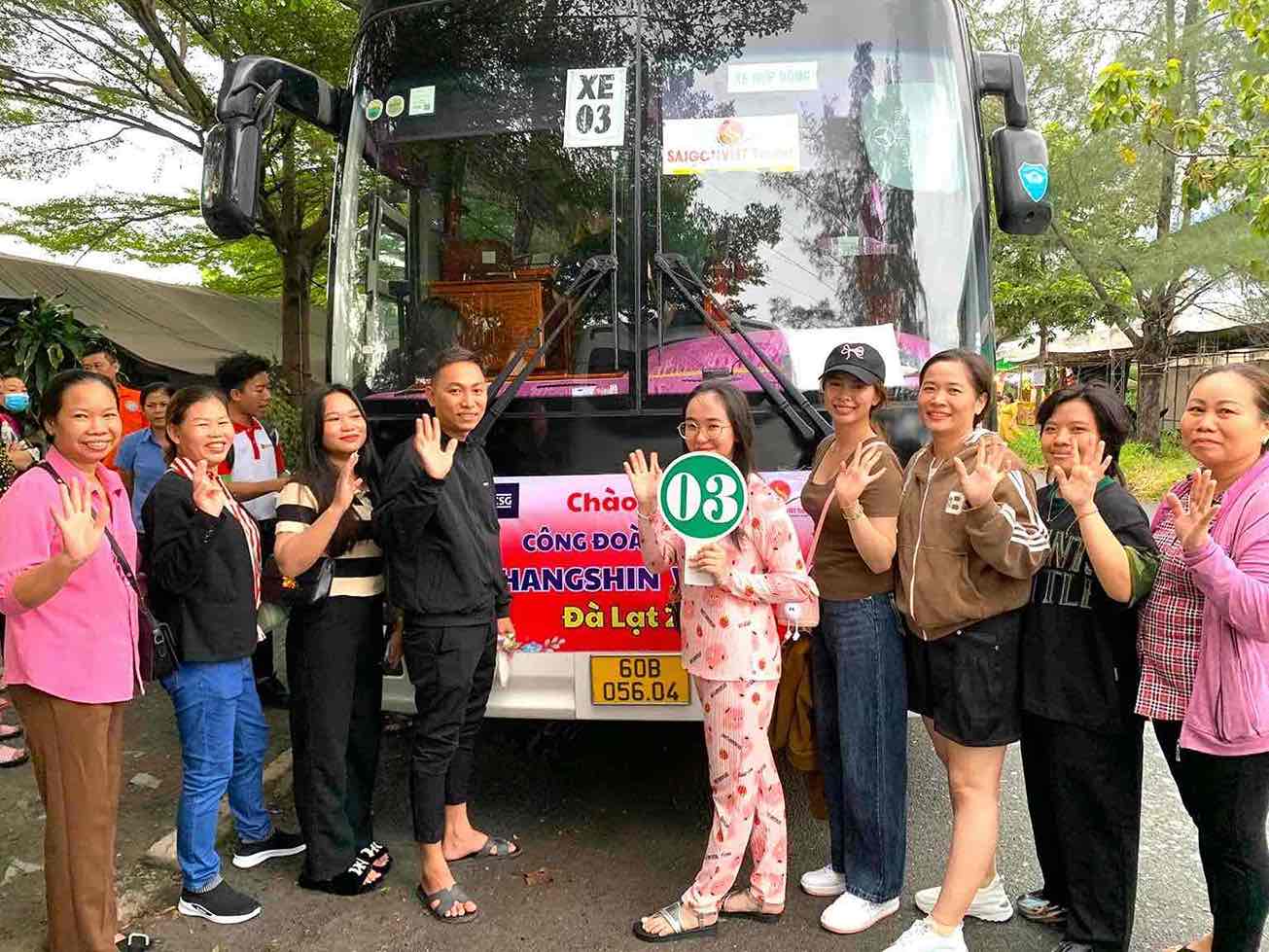 Công ty giày ở Đồng Nai đưa 42.000 công nhân đi du lịch biển Nha Trang