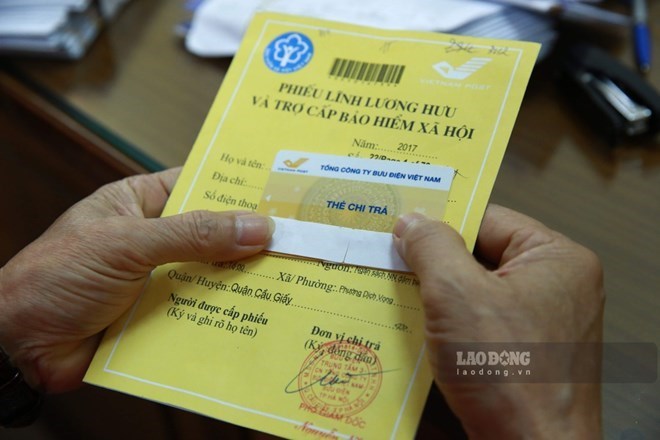 Thiếu 18 tháng tham gia BHXH, có được đóng một lần cho đủ để hưởng lương hưu không?