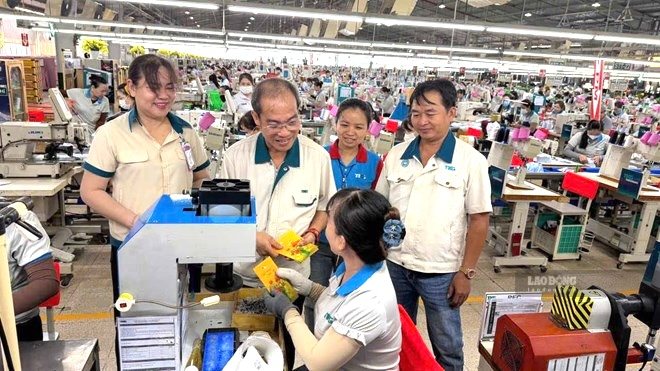 Công ty giày hơn 31.000 lao động ở Đồng Nai thưởng lễ 2.9 một ngày lương