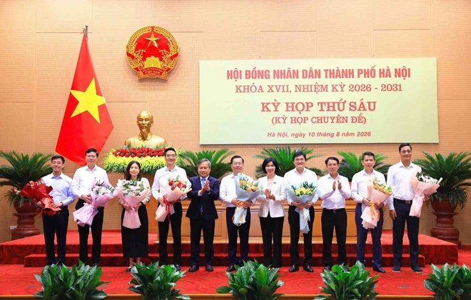 Miễn nhiệm chức vụ Ủy viên UBND TP Hà Nội với 11 lãnh đạo sở, ngành