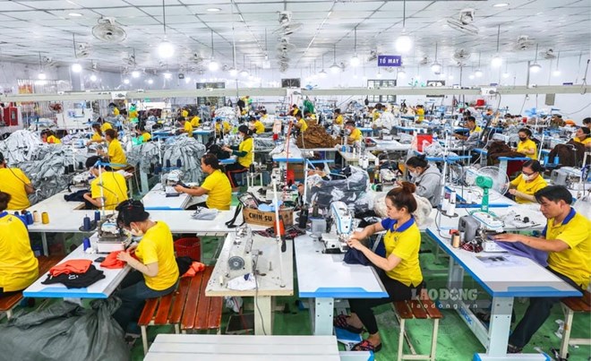 Quốc tế đồng loạt nâng dự báo tăng trưởng GDP của Việt Nam