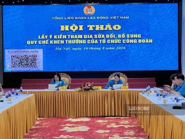Hội thảo Lấy ý kiến tham gia sửa đổi, bổ sung Quy chế khen thưởng của tổ chức Công đoàn. Ảnh: Minh Phương.