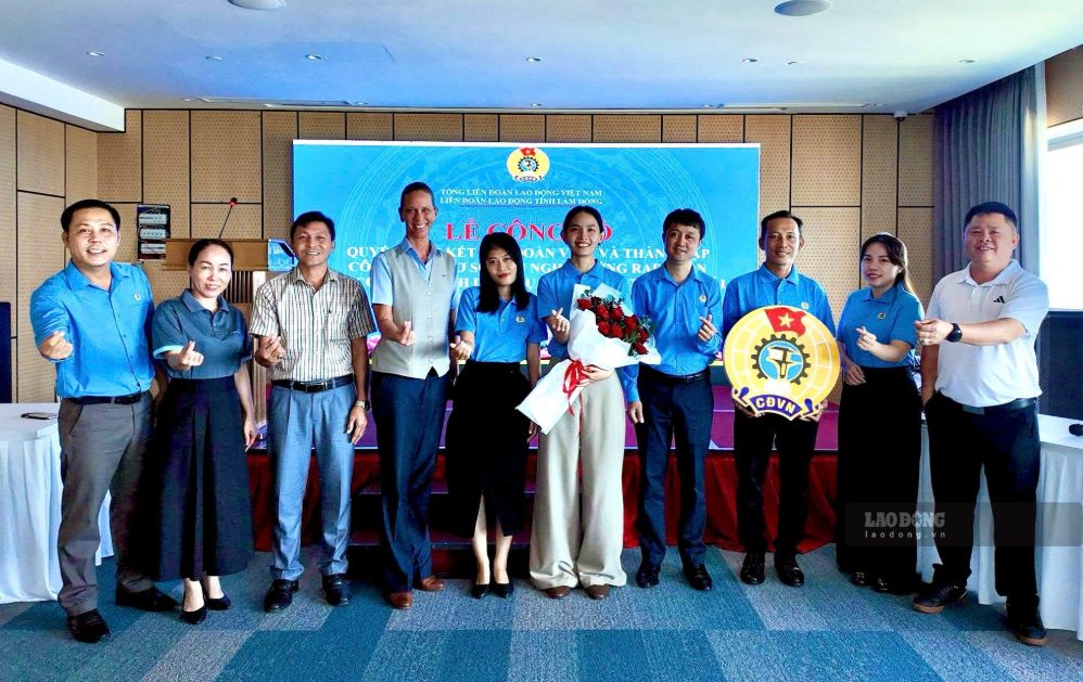 Một công đoàn cơ sở lĩnh vực du lịch được thành lập. Ảnh: Duy Tuấn 