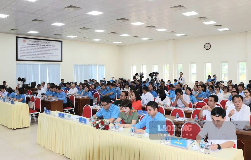 Toàn cảnh diễn đàn “Tháng nghe đoàn viên, người lao động nói” năm 2026. Ảnh: Việt Bắc