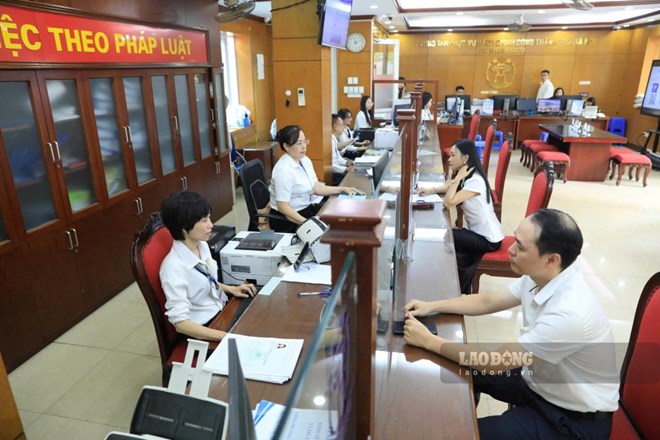 Chính phủ yêu cầu cơ cấu lại đội ngũ cán bộ, công chức, viên chức cấp xã